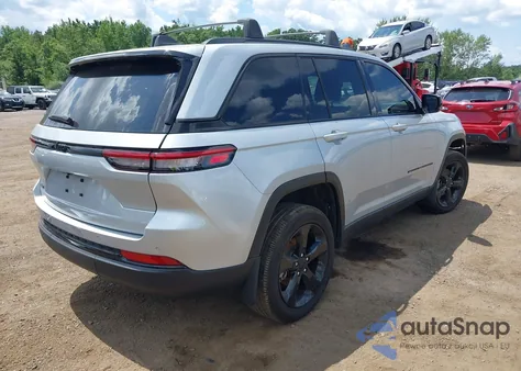 2024 Jeep Grand Cherokee Altitude 4X4 z USA, uszkodzony, nr VIN 1C4RJHAG9R8930153